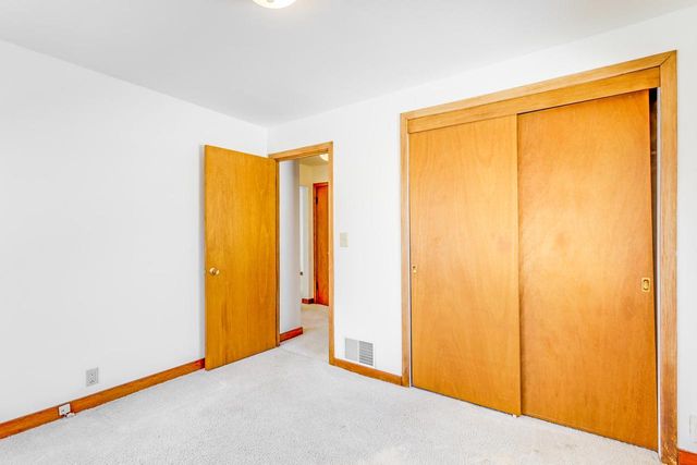 1503 S 25th STREET, Manitowoc, WI 54220