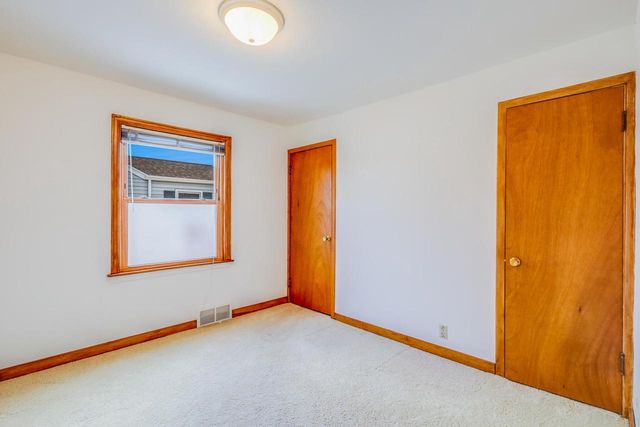 1503 S 25th STREET, Manitowoc, WI 54220