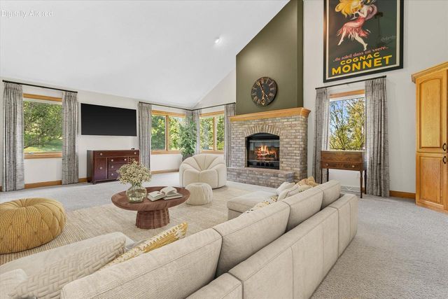 S25W29272 Cambrian RIDGE, Waukesha, WI 53188