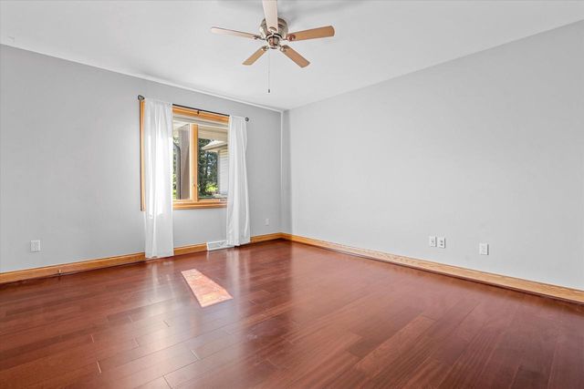 S25W29272 Cambrian RIDGE, Waukesha, WI 53188