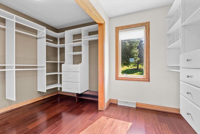 S25W29272 Cambrian RIDGE, Waukesha, WI 53188