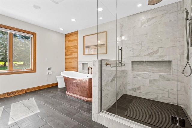 S25W29272 Cambrian RIDGE, Waukesha, WI 53188