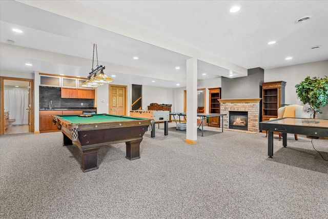 S25W29272 Cambrian RIDGE, Waukesha, WI 53188