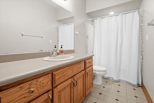 S25W29272 Cambrian RIDGE, Waukesha, WI 53188