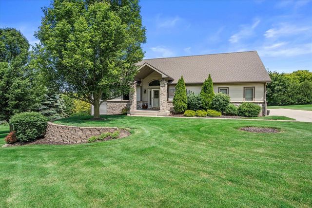 S25W29272 Cambrian RIDGE, Waukesha, WI 53188