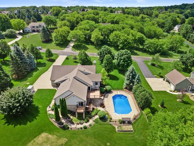S25W29272 Cambrian RIDGE, Waukesha, WI 53188