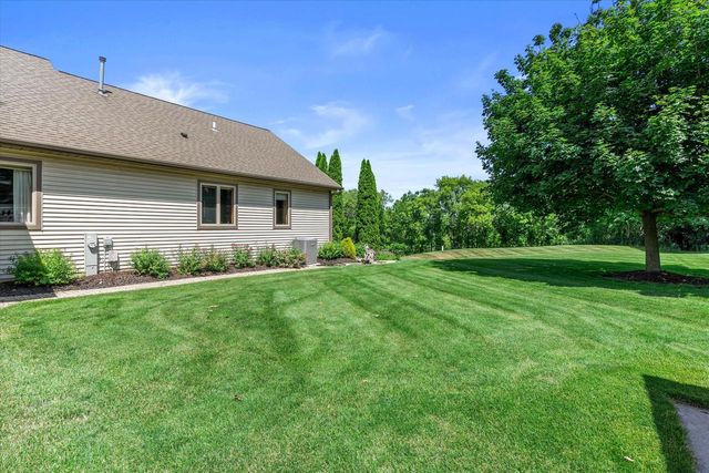 S25W29272 Cambrian RIDGE, Waukesha, WI 53188