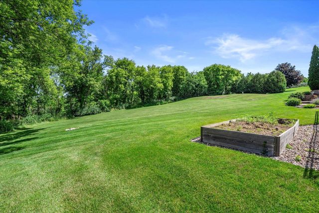 S25W29272 Cambrian RIDGE, Waukesha, WI 53188