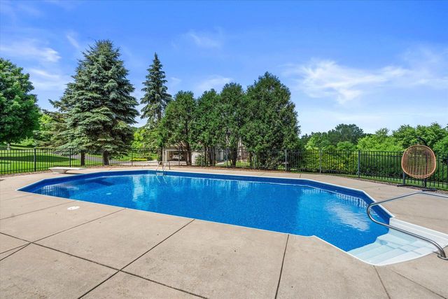 S25W29272 Cambrian RIDGE, Waukesha, WI 53188