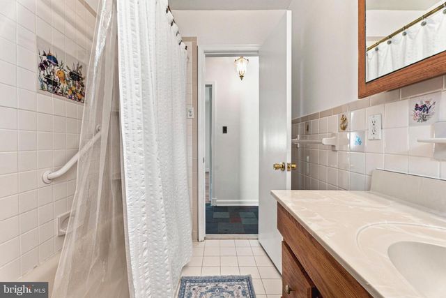 1600 DENNIS AVE, Baltimore, MD 21204