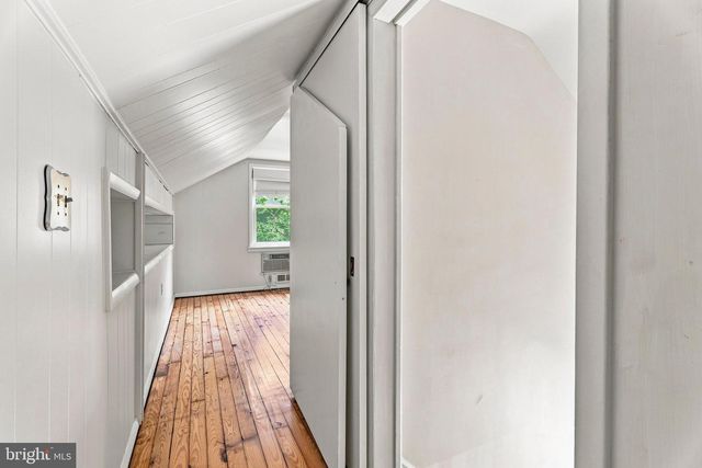 1600 DENNIS AVE, Baltimore, MD 21204