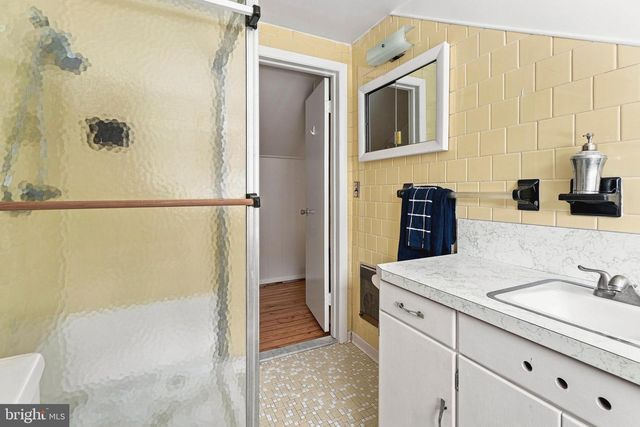 1600 DENNIS AVE, Baltimore, MD 21204