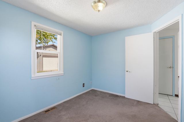 1407 E Nebraska Ave, Spokane, WA 99208