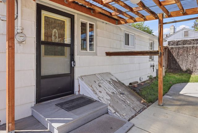 1407 E Nebraska Ave, Spokane, WA 99208