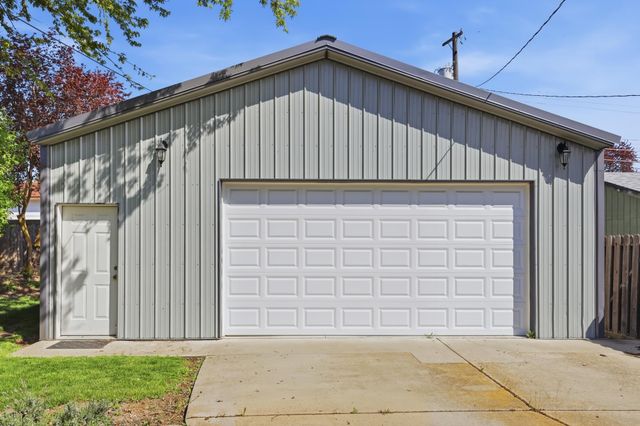 1407 E Nebraska Ave, Spokane, WA 99208