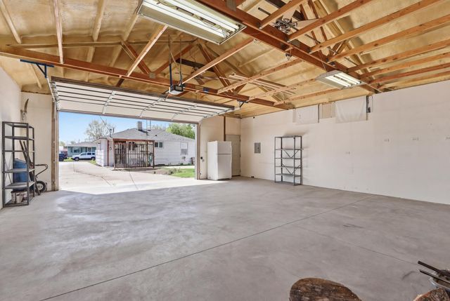 1407 E Nebraska Ave, Spokane, WA 99208