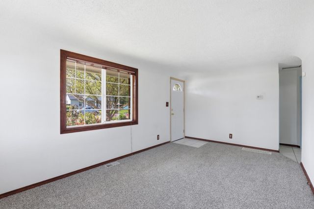 1407 E Nebraska Ave, Spokane, WA 99208