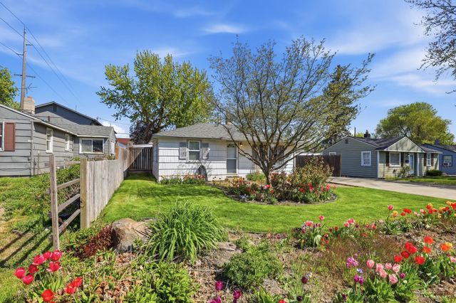 1407 E Nebraska Ave, Spokane, WA 99208