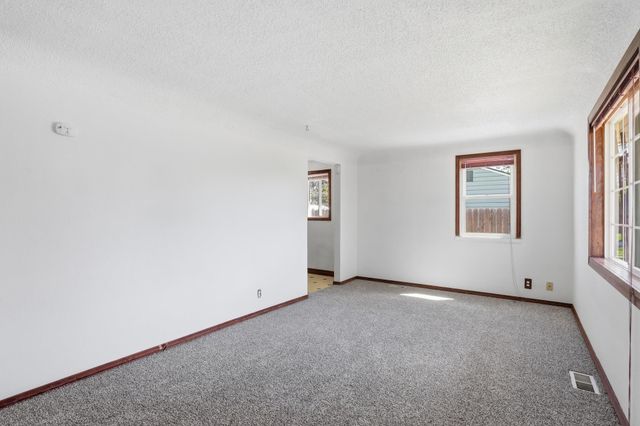 1407 E Nebraska Ave, Spokane, WA 99208