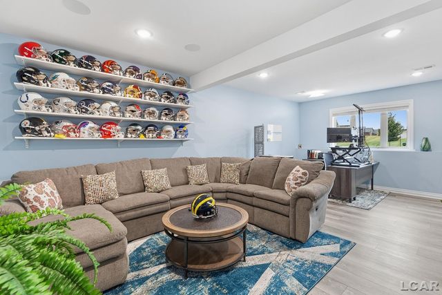 1015 Preservation Drive, Tecumseh, MI 49286