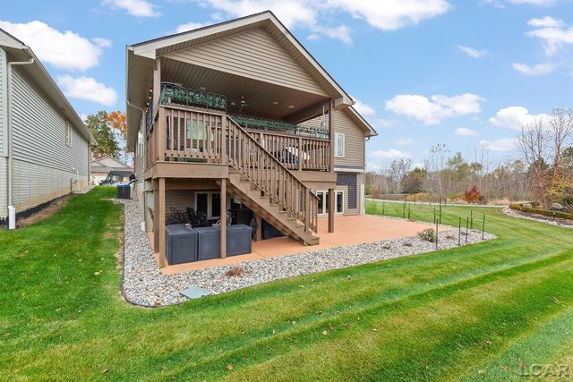 1015 Preservation Drive, Tecumseh, MI 49286