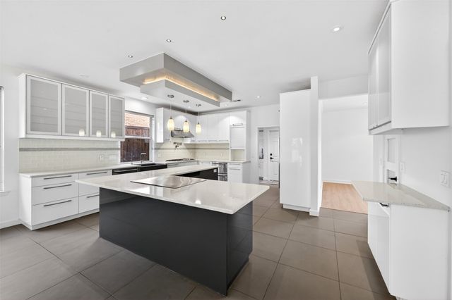 3225 Heatherbrook Drive, Plano, TX 75074