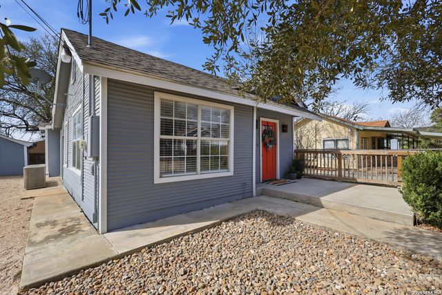 118 Tipton, San Antonio, TX 78204