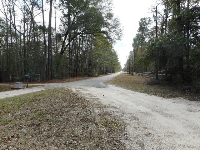 111 County Road 3891 N, Cleveland, TX 77328