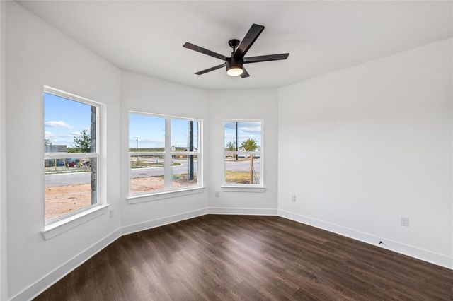 242 Amaranta LN, Dale, TX 78616