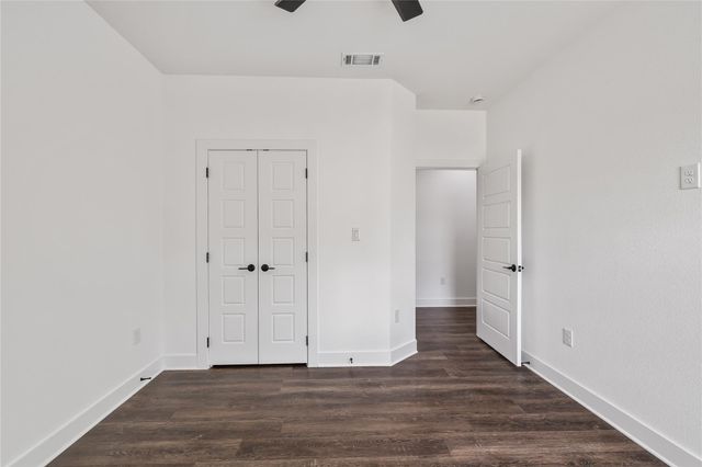 242 Amaranta LN, Dale, TX 78616