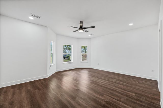 242 Amaranta LN, Dale, TX 78616