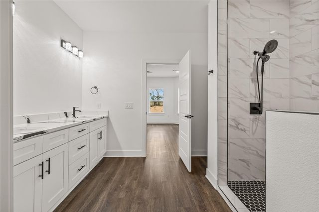 242 Amaranta LN, Dale, TX 78616