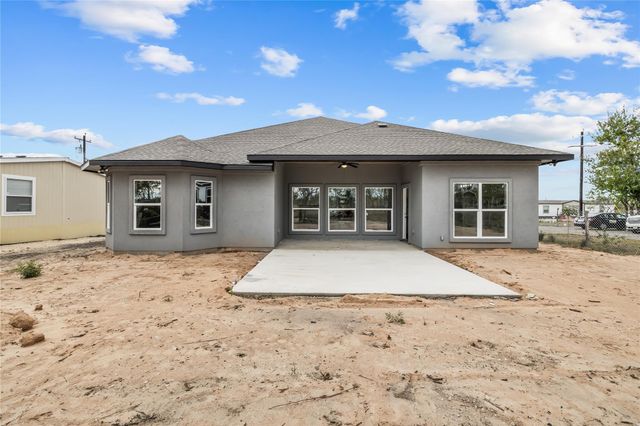 242 Amaranta LN, Dale, TX 78616