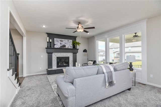 2696 W Park Street, Olathe, KS 66061