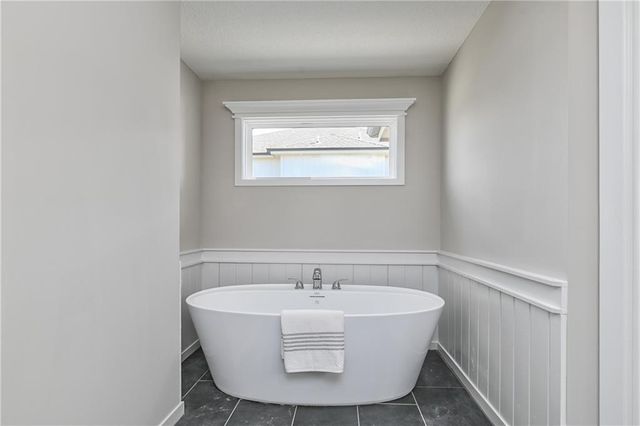 2696 W Park Street, Olathe, KS 66061