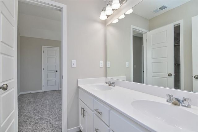 2696 W Park Street, Olathe, KS 66061