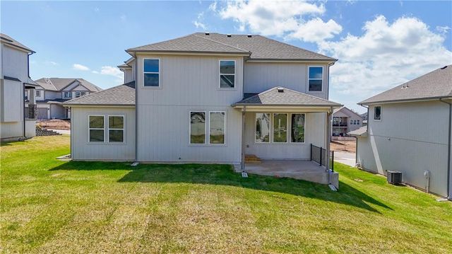 2696 W Park Street, Olathe, KS 66061