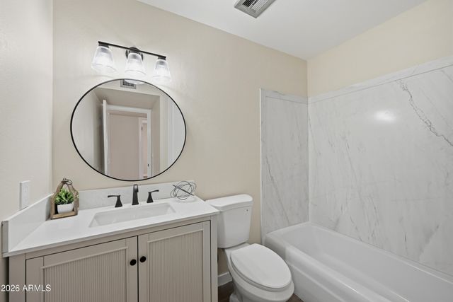 252 E 9TH Drive, Mesa, AZ 85210