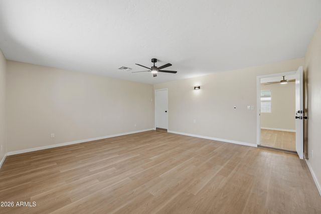 252 E 9TH Drive, Mesa, AZ 85210