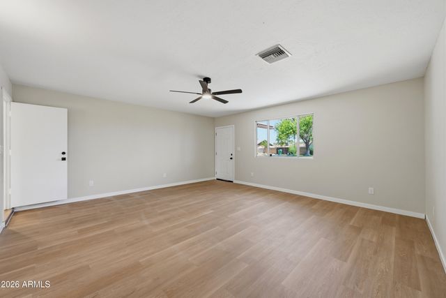 252 E 9TH Drive, Mesa, AZ 85210