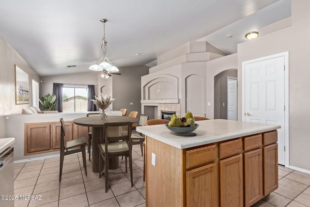 7159 S Oakbank Drive, Tucson, AZ 85757