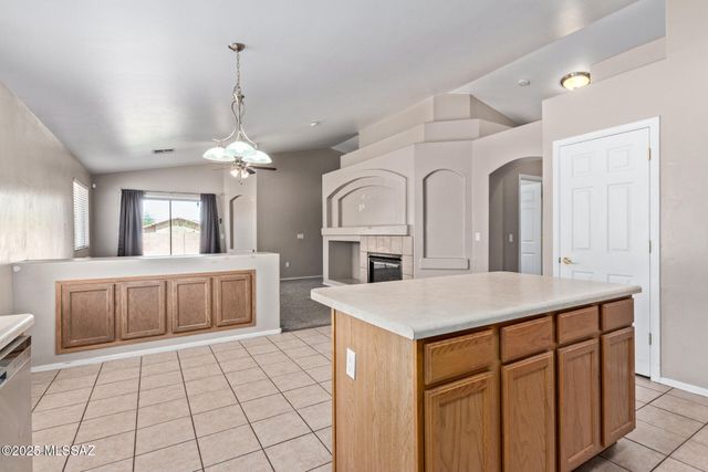 7159 S Oakbank Drive, Tucson, AZ 85757