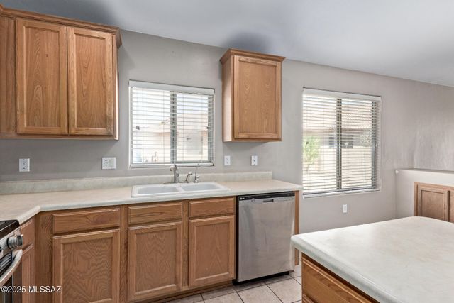 7159 S Oakbank Drive, Tucson, AZ 85757