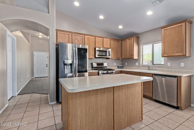 7159 S Oakbank Drive, Tucson, AZ 85757