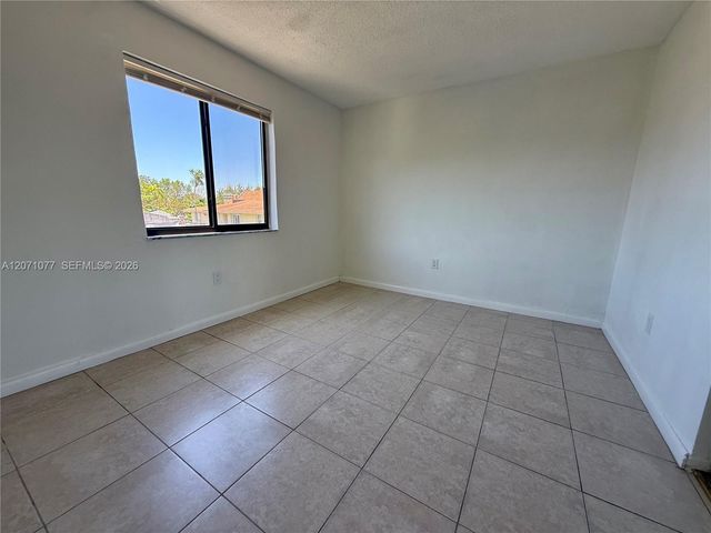 1530 SW 2nd Street 304, Miami, FL 33135