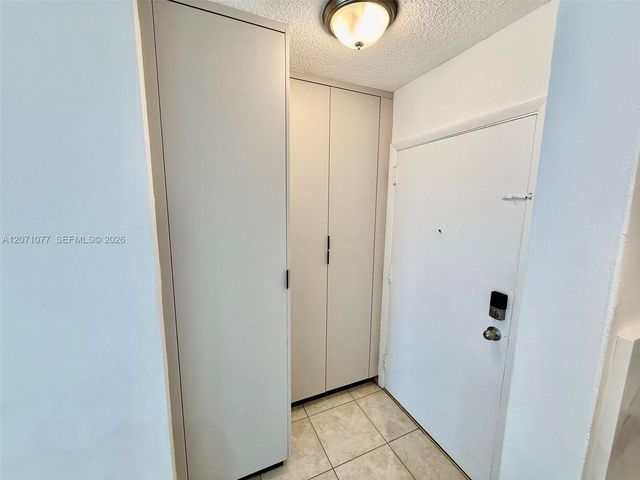 1530 SW 2nd Street 304, Miami, FL 33135