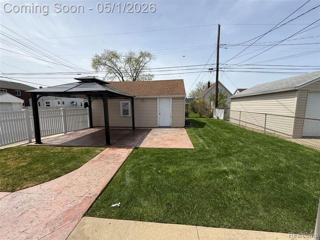 6401 Kenilworth Street, Dearborn, MI 48126