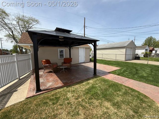 6401 Kenilworth Street, Dearborn, MI 48126