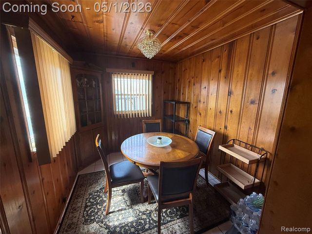 6401 Kenilworth Street, Dearborn, MI 48126