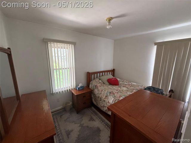 6401 Kenilworth Street, Dearborn, MI 48126